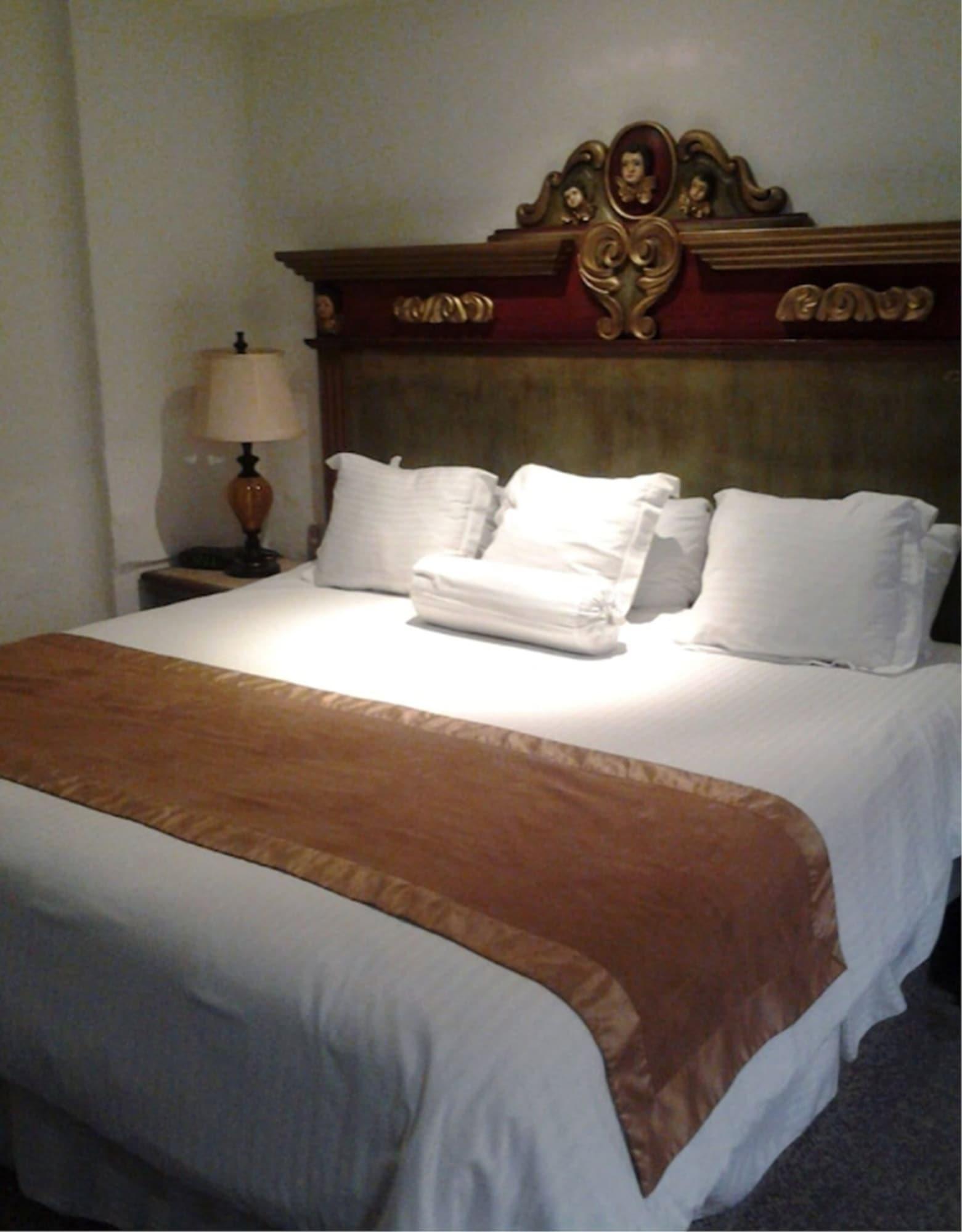 Howard Johnson By Wyndham Morelia Calle Real מראה חיצוני תמונה