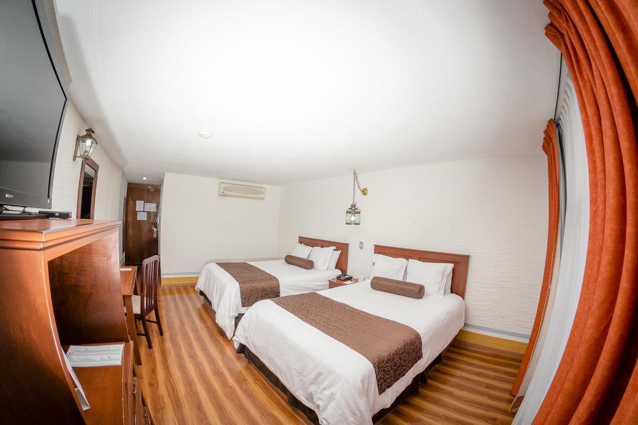 Howard Johnson By Wyndham Morelia Calle Real מראה חיצוני תמונה
